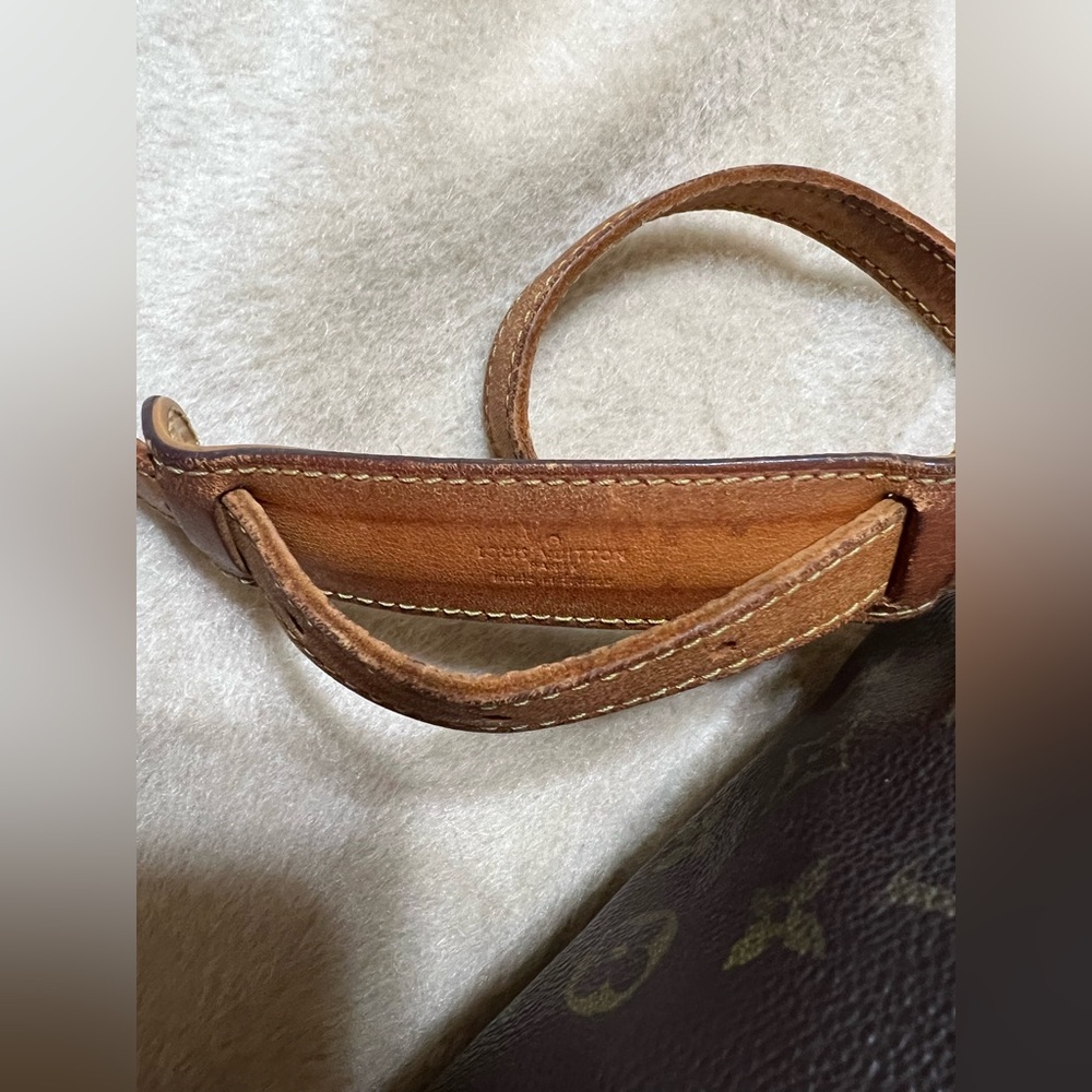 Louis Vuitton Monogram Tulle Lee - Picture 8 of 16